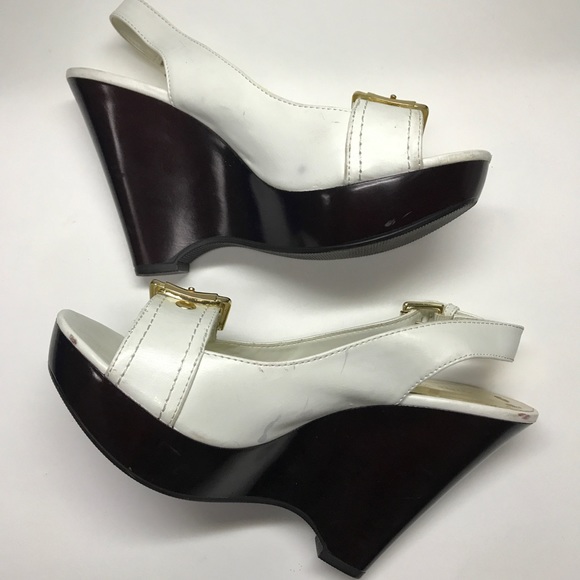 Nine West Wedge w/Gold Accent Buckles - Picture 4 of 6