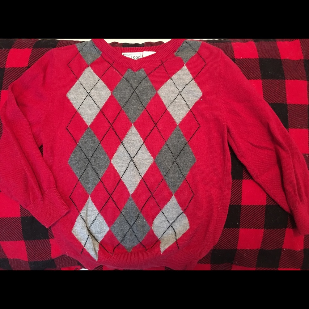 Boys sweater.