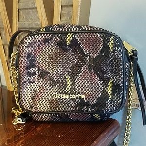 LIZ CLAIBORNE NEW CHAIN PURSE