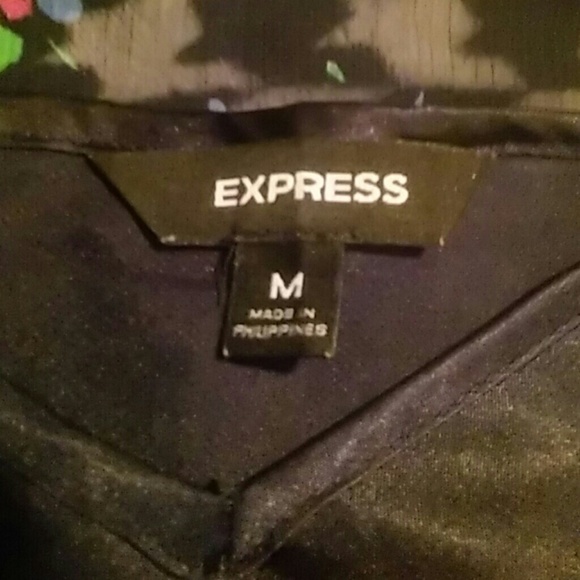 LIKE NEW Express Floral Navy Dress - Picture 4 of 4