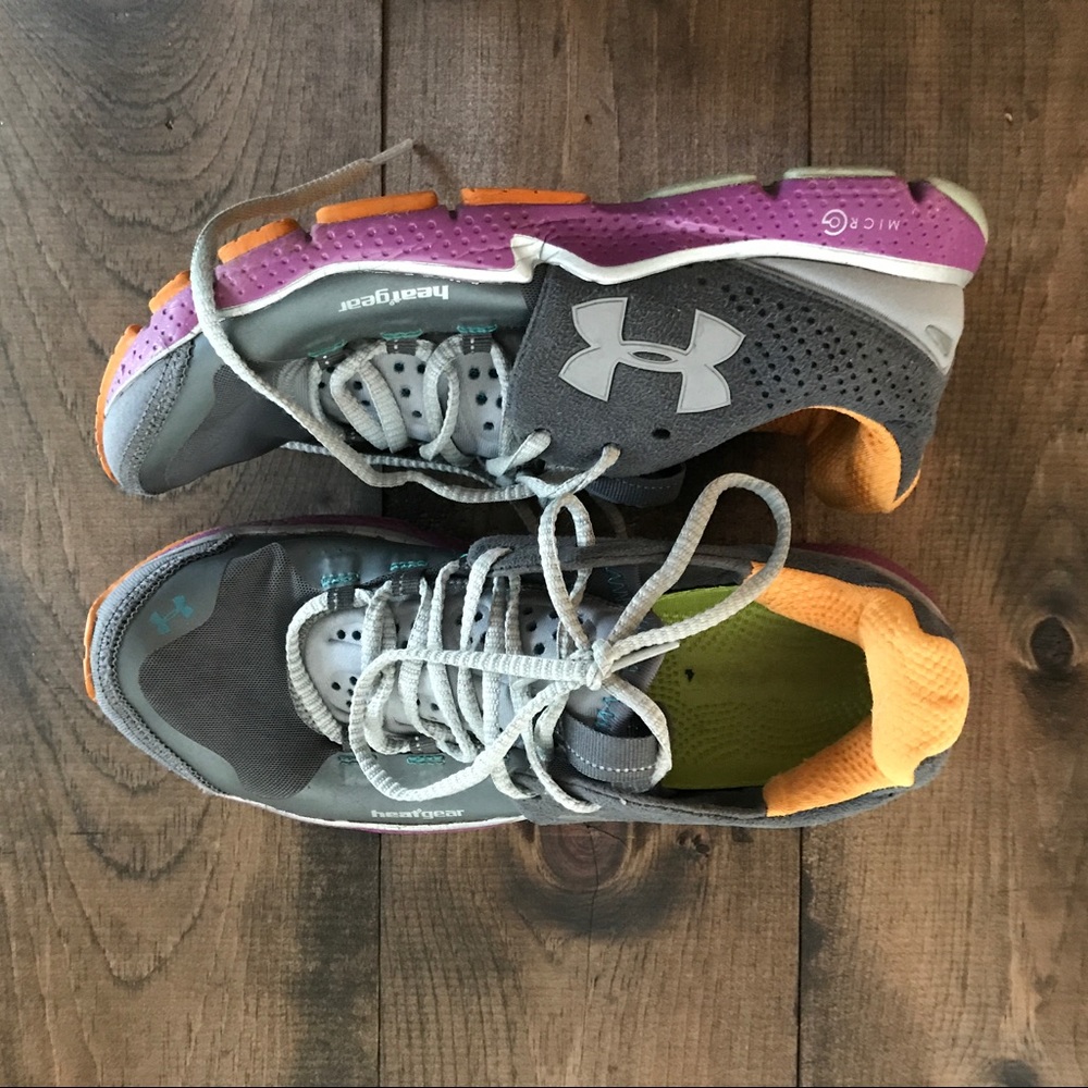 Under armour women's 7.5 heatgear running sneakers
