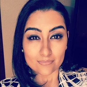 Meet your Posher, Beatriz