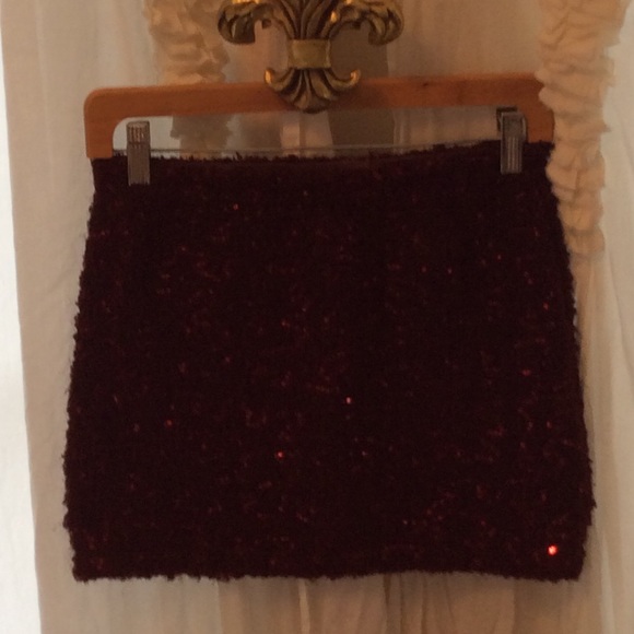 Skirt - Picture 3 of 3