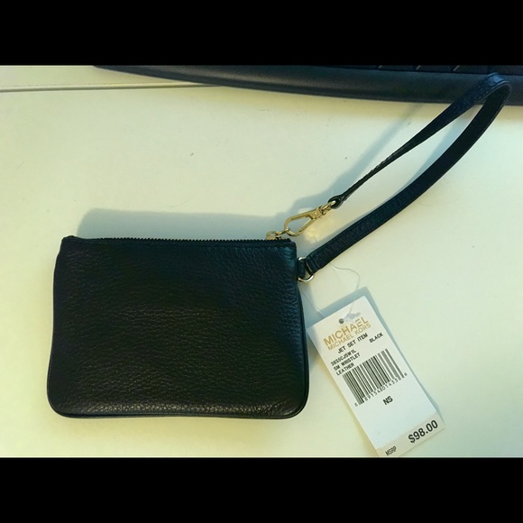 Michael Kors wristlet - Picture 2 of 4