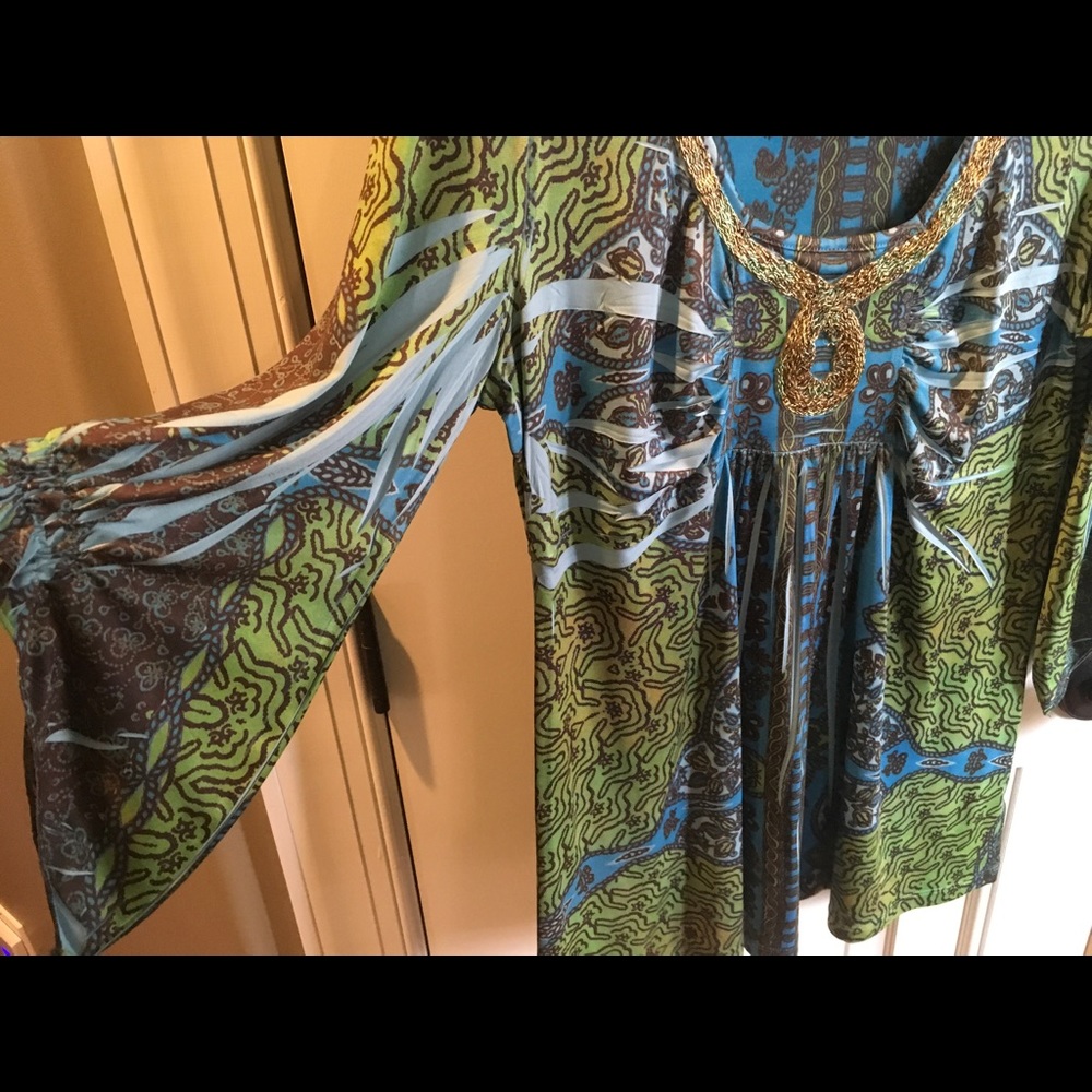 Blouse - Picture 2 of 3