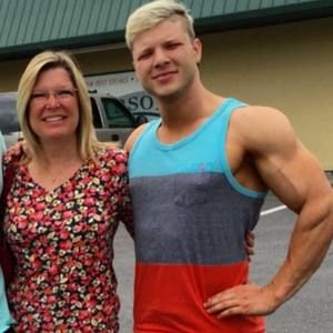 Meet your Posher, Tyler