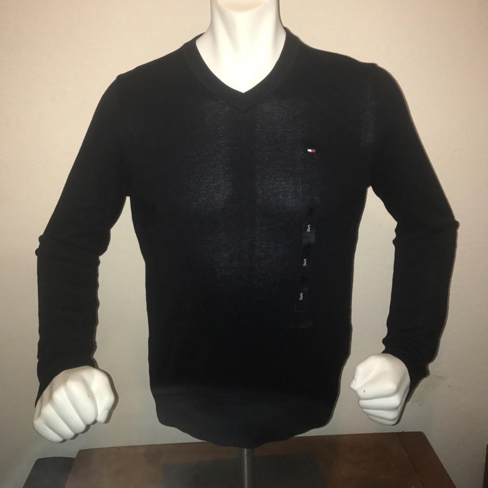 Light Weight Tommy Hilfiger Sweater