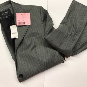 Express NWT Blazer size 9/10 black/ gray pinstripe