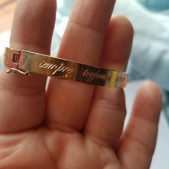 *sold - Picture 4 of 4