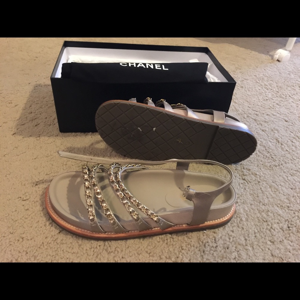 Chanel sandals size 39 worn once