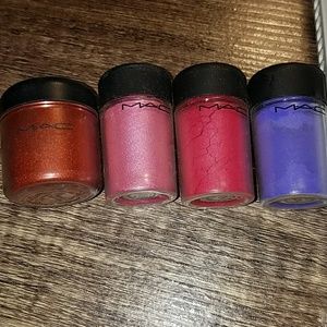 MAC PIGMENTS AND REFLECT