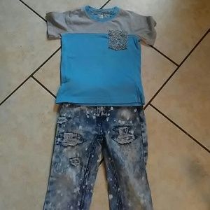 Jordan tee and jeans
