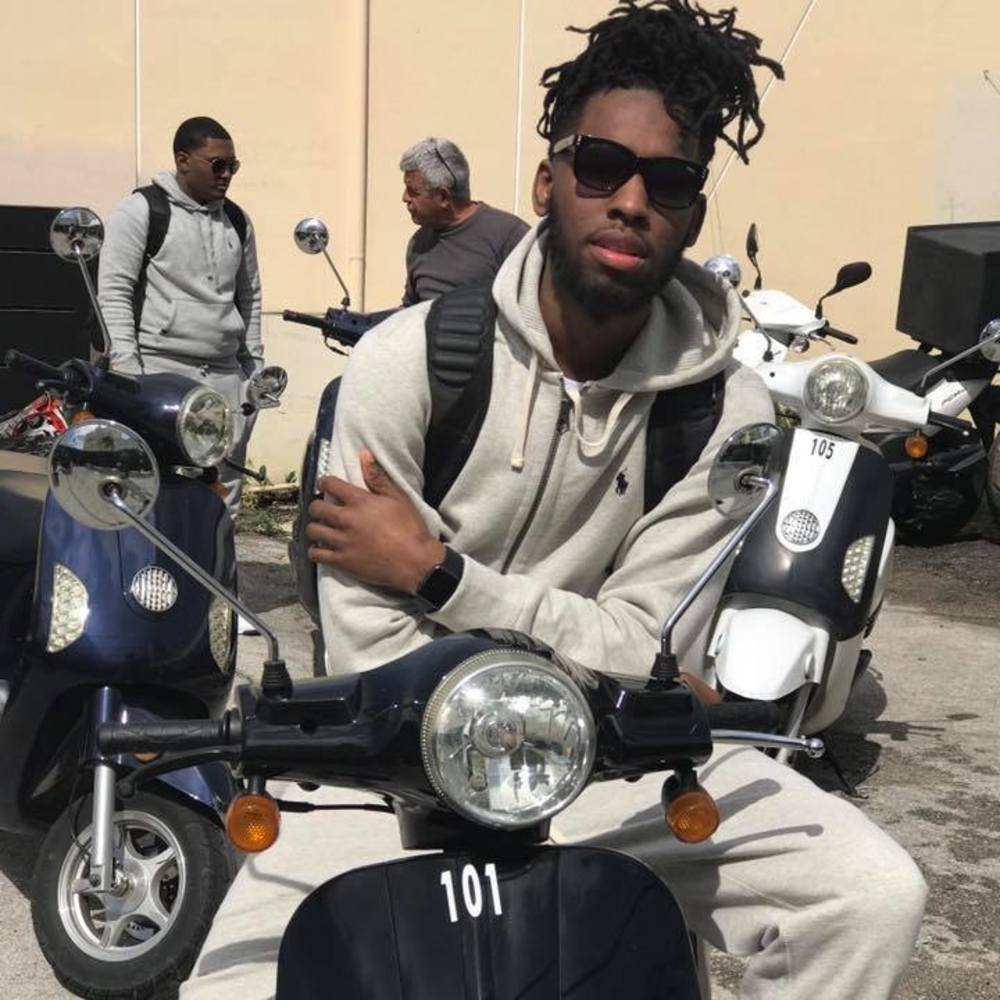 Meet your Posher, Lennis