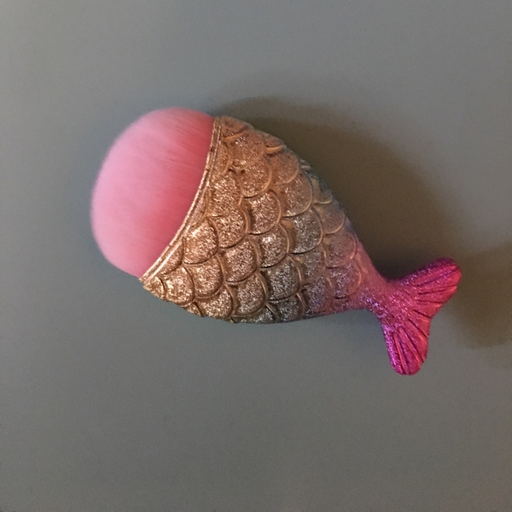 Mermaid Make up Brush- never used