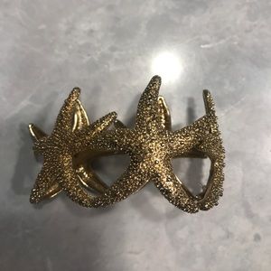 Gold starfish bracelet!!