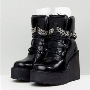 Puma Boots & Abercrombie and Fitch Shorts