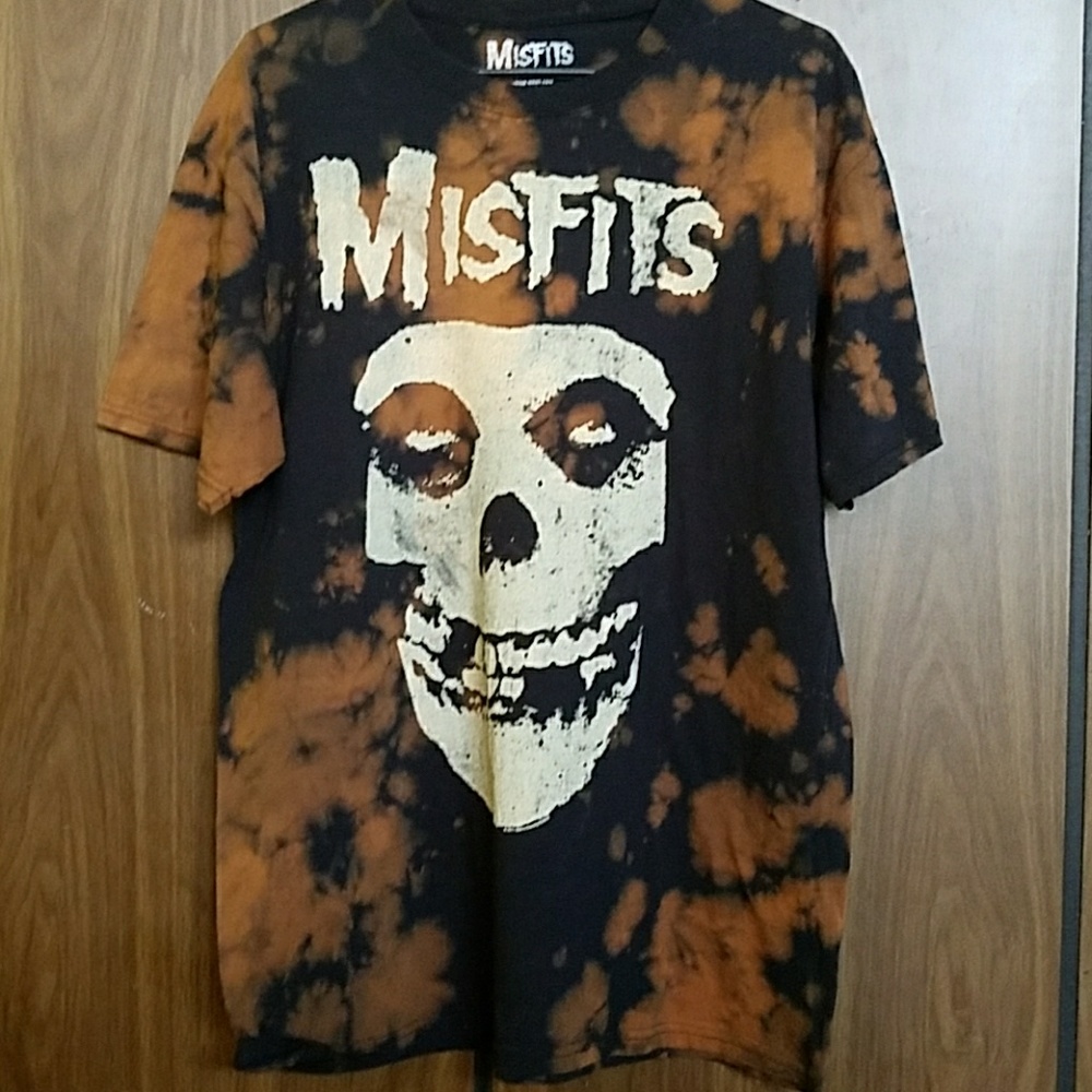 Custom bleach tie dyed Misfits t-shirt size L