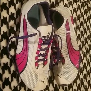 Size 8 PUMA White & Pink Sneakers
