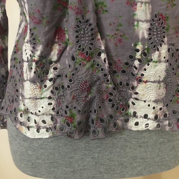 Eyelet Blouse - Picture 3 of 5