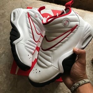 Nike shake ndestrukt