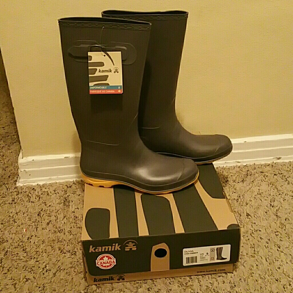 Kamik rain boots