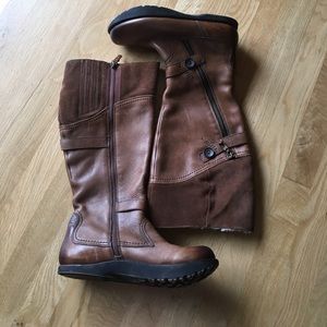 Kalo earth shoe boots. 7.5