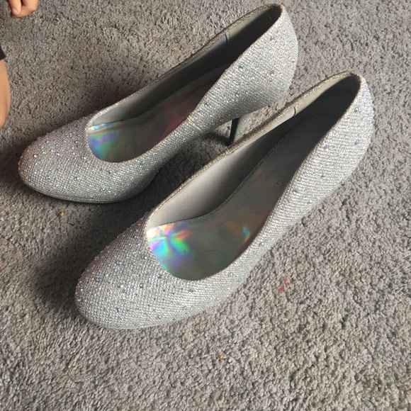 Homecoming prom shoes heels - Picture 2 of 2