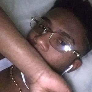 Meet your Posher, Cesar