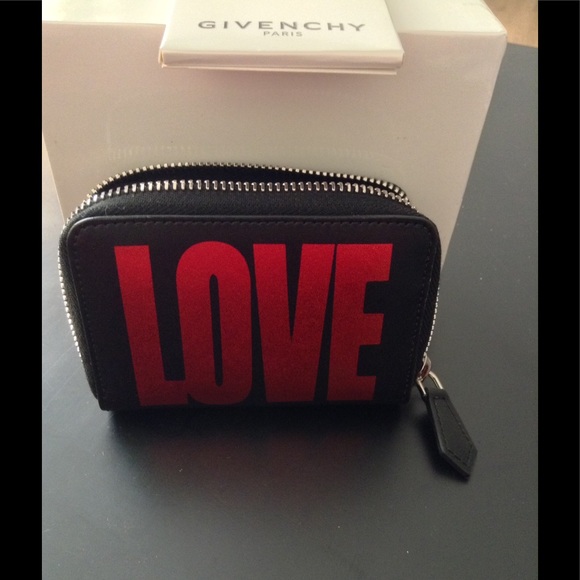❌HOLD❌Givenchy LOVE mini zip wallet - Picture 3 of 8