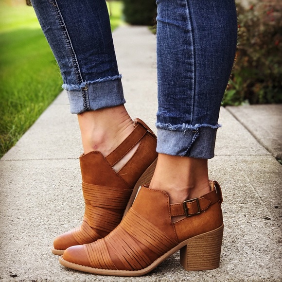 LAST PAIR! 🌸Cognac Buckle & Strap Booties - Picture 5 of 6