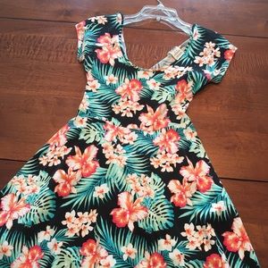 Criss Cross X back Pink VS hawaiian flower dress