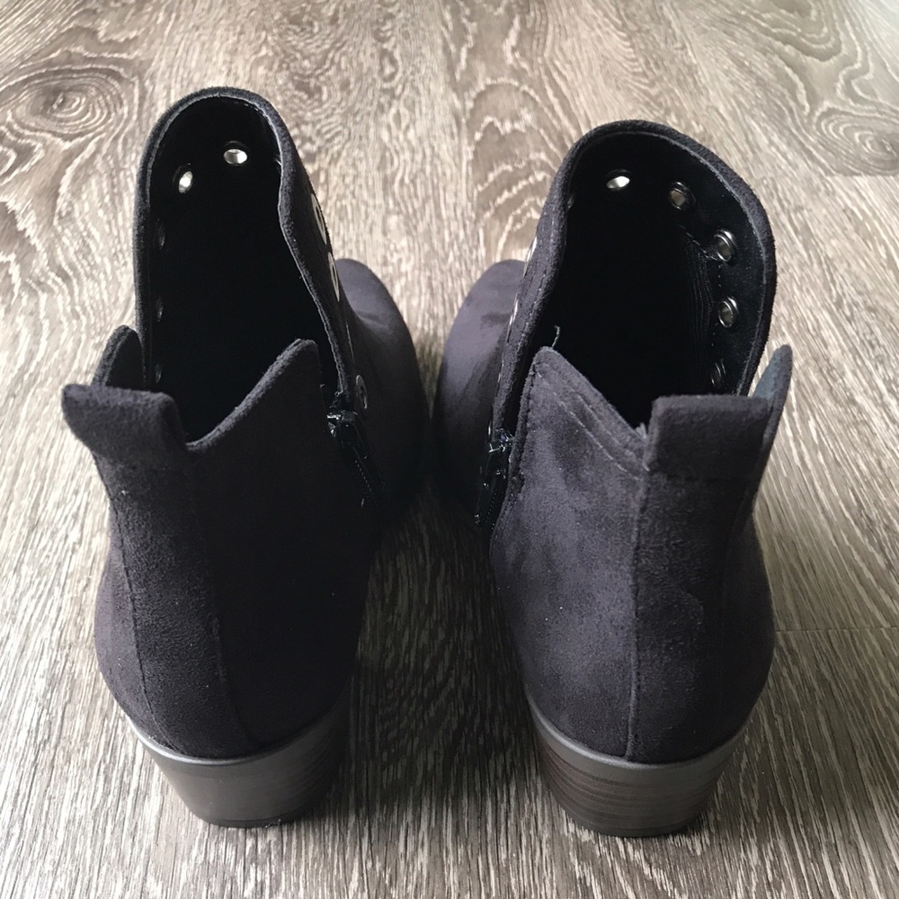 LAST PAIR! Black Side Slit Grommet Booties - Picture 7 of 8