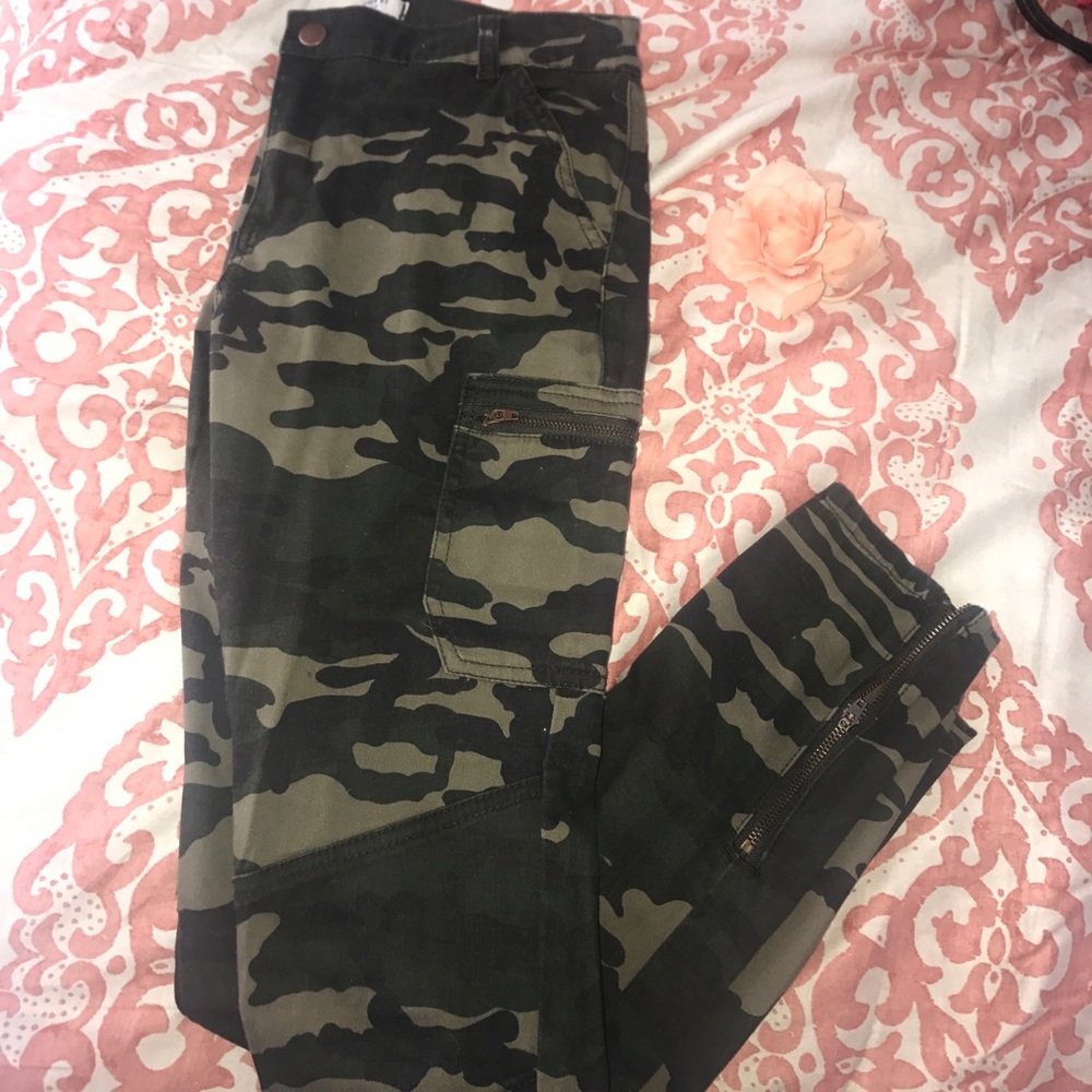 Camo pants!