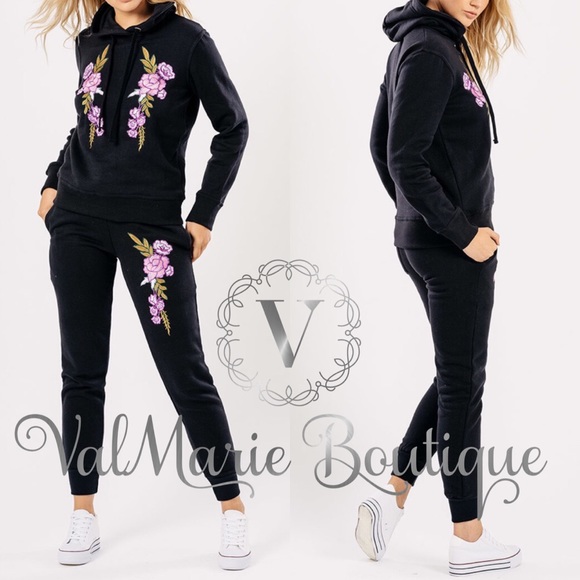 2 piece pant set LILAC EMBROIDERED SWEATSUIT SET - Picture 2 of 3