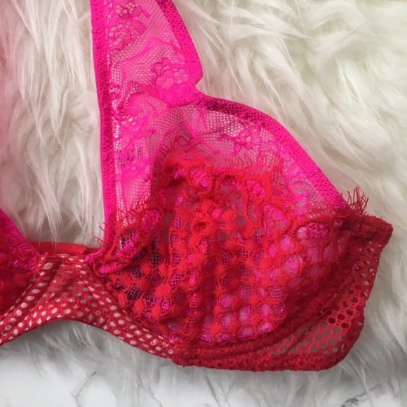 Victoria's Secret sheer lace halter bra / bralette - Picture 3 of 5