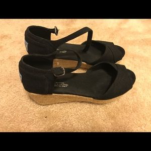 Toms wedges