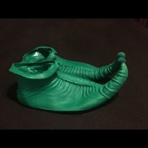 Rubber elf shoes