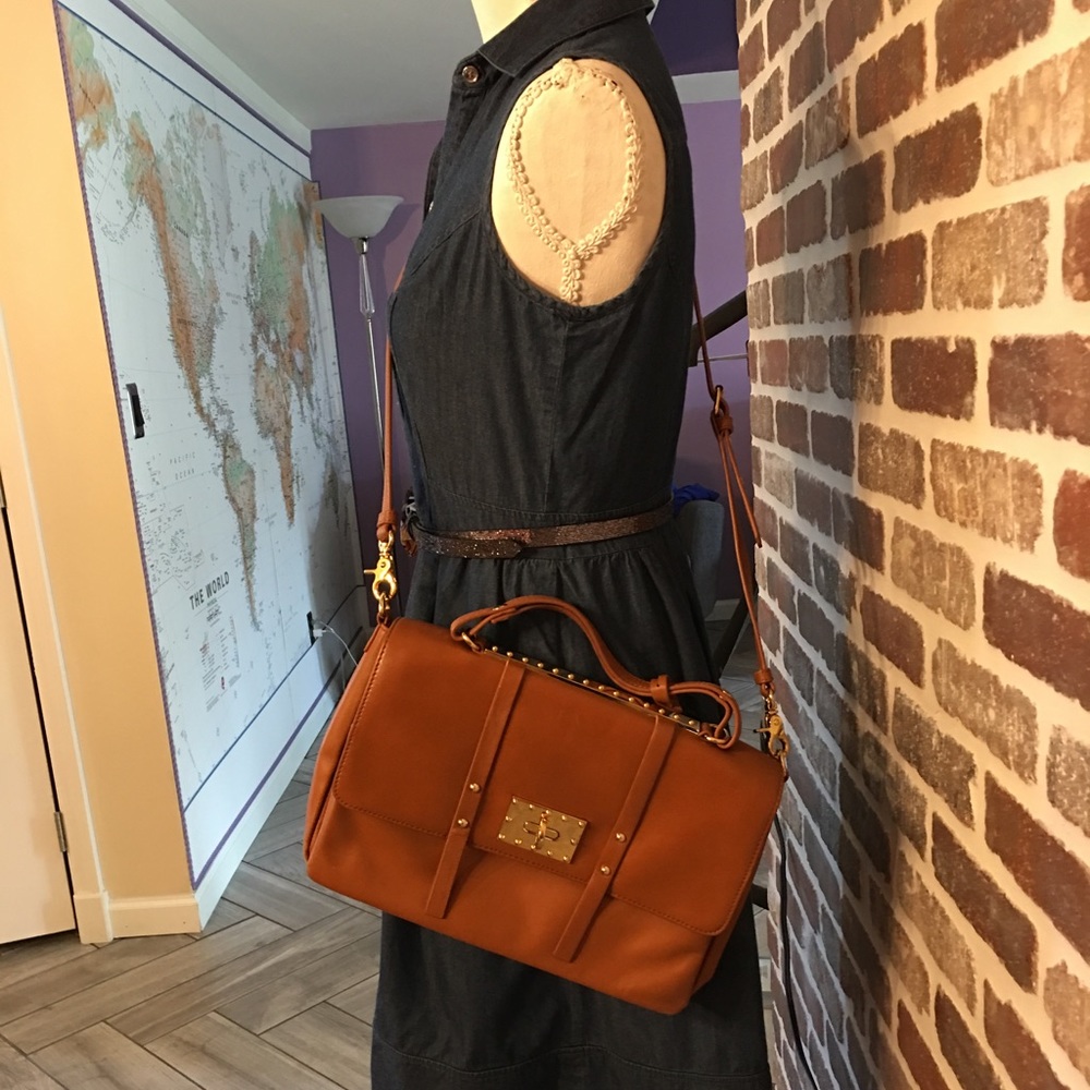 Preloved Badgley Mischka leather satchel