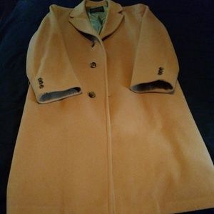 $188 100 PERCENT WOOL Camel Overcoat !!🔥