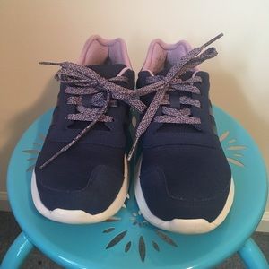 Adidas running Supercloud tennis shoes