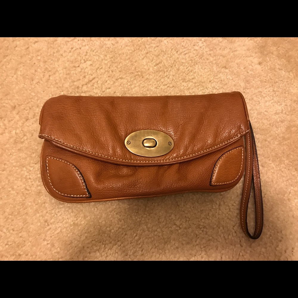 Brown clutch