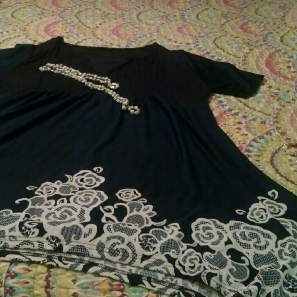Tunic - Picture 4 of 4