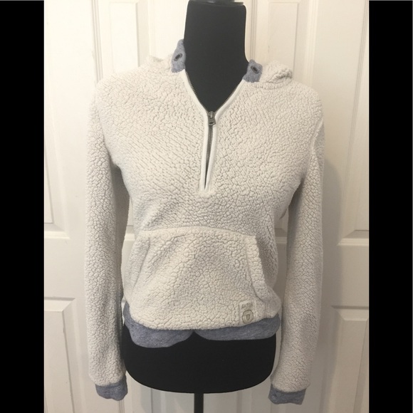 Abercrombie &Fitch faux fur hoodie - Picture 6 of 6