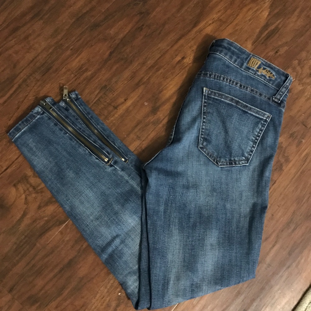 Ankle Jeans