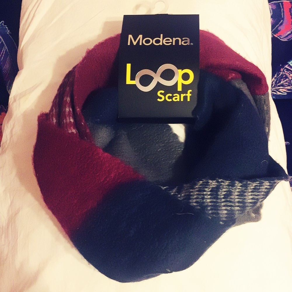 🎀 Loop Scarf