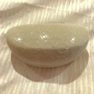 Coach Sunglasses Case ⭐️