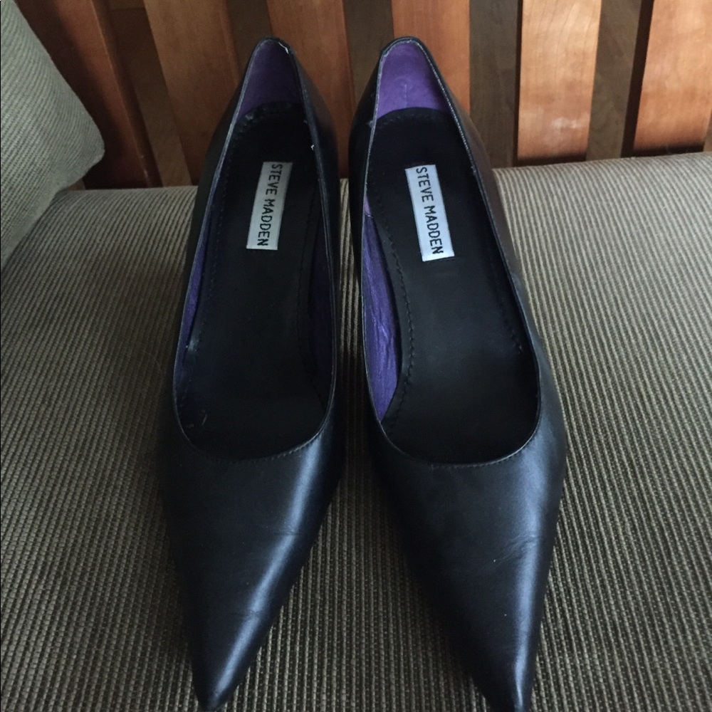 Steve Madden Pointed Toe Pumps size 7.5