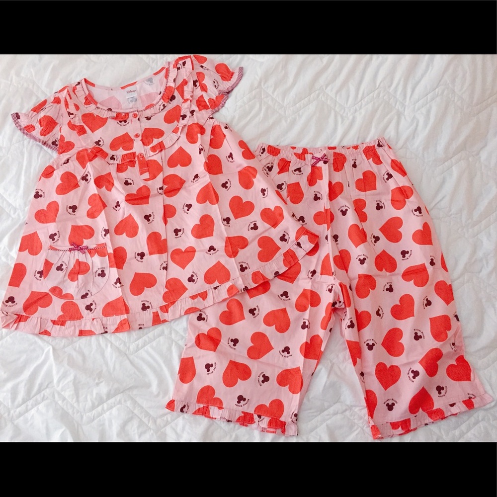 NEW Disney Mickey mouse heart pajamas set