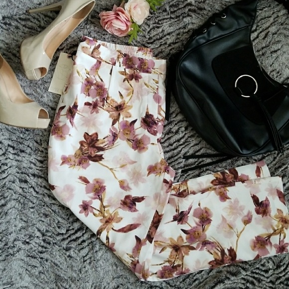 Eliane Rose Pants - 🎄7/$25 Floral Pants