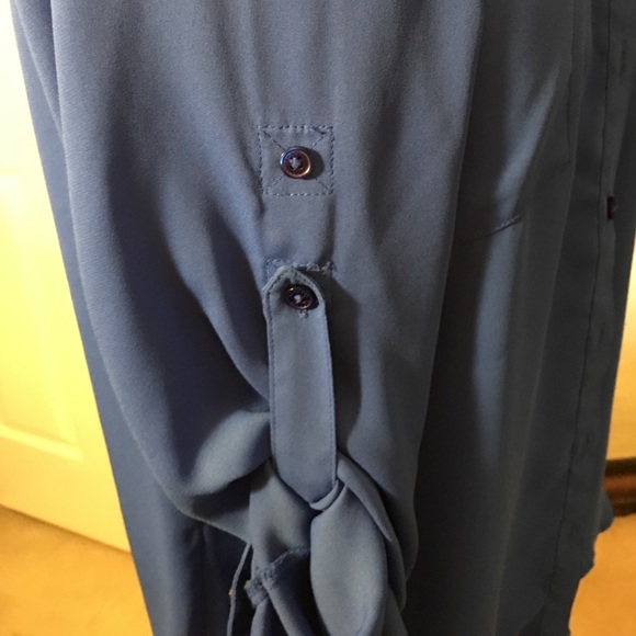 Blouse - Picture 2 of 2